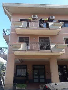 Foto Attico in -, Piedimonte Etneo Centro di 105 m² con 5 locali in vendita
