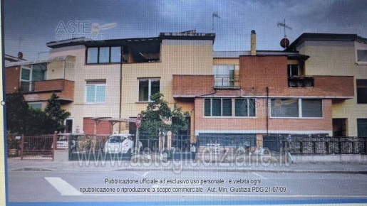 Foto Mansarde in Via SANTE PISANI 44, Prato Galceti di 290 m² con 13 locali