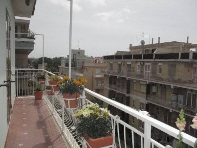 Foto Attico in V.le Del Lido, Roma Ostia Levante di 173 m² con 4 locali