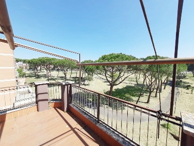 Foto Attico in Via DEL PODERE ROSA 23, Roma Ponte Mammolo di 105 m²