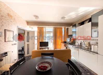 Foto Attico in Via LibertÃ  7, Torregrotta Centro di 152 m² con 4 locali