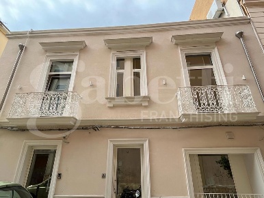 Foto Attico in Via Giudea 12, Brindisi Centro Storico di 70 m² con 2 locali