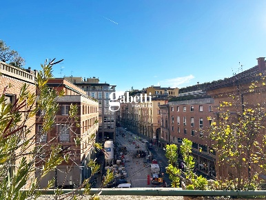 Foto Attico in Via San Felice 0, Bologna San Felice di 227 m² con 10 locali
