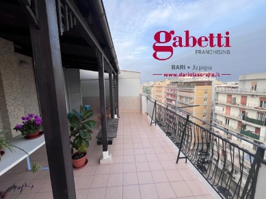 Foto Attico in Viale japigia 46, Bari Japigia di 50 m² con 2 locali
