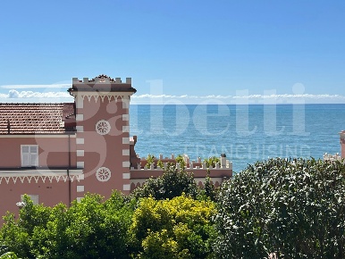 Foto Attico in Via Aurelia 10/7, Imperia Piani, Torrazza di 233 m²