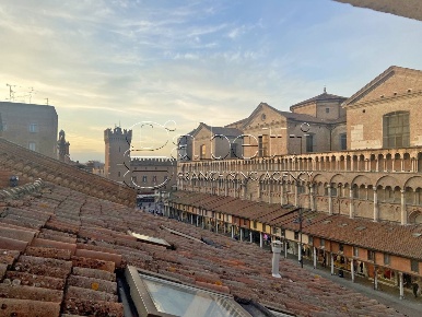 Foto Attico in Trento Trieste, Ferrara Centro Storico di 80 m² con 3 locali