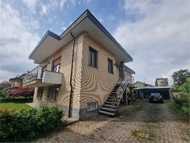 Foto Villa bifamiliare in cilea 18, Novara Torrion Quartara di 260 m²