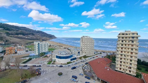 Foto Attico a Pesaro di 215 m² con 7 locali in vendita