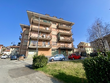 Foto Mansarde in Via castellero 8, Dogliani di 78 m² con 4 locali