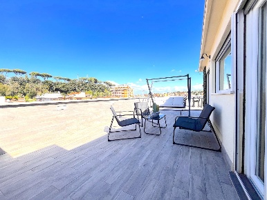 Foto Attico in Via Gregorio VII 243, Roma Re di Roma di 60 m² con 2 locali