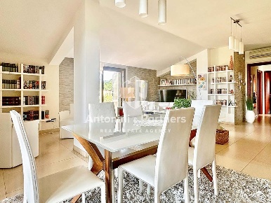 Foto Attico in Via Tiberina, Collazzone Collepepe di 135 m² con 6 locali
