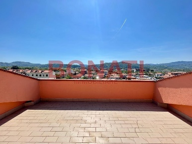 Foto Attico a Santo Stefano di Magra Centro di 130 m² con 6 locali