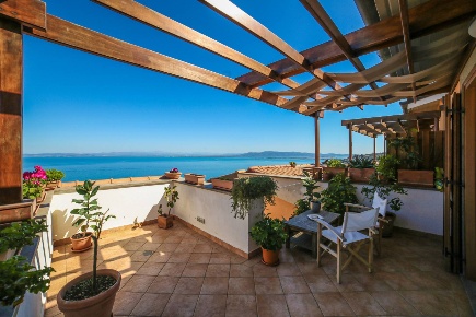 Foto Attico a Monte Argentario Porto Santo Stefano di 150 m² con 6 locali
