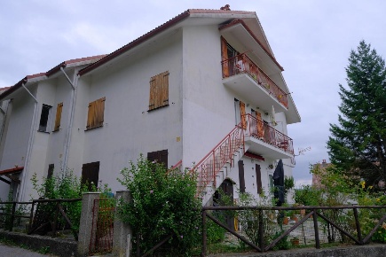 Foto Attico in Via Chiavarino 2, Urbe di 117 m² con 7 locali in vendita