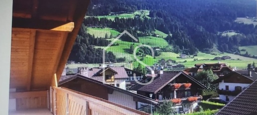 Foto Attico a San Candido Centro di 114 m² con 3 locali in vendita