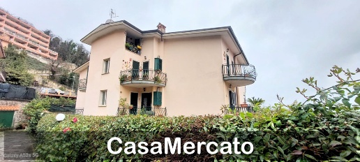 Foto Attico in Via San carlo Borromeo, Rocca di Papa Centro di 80 m²