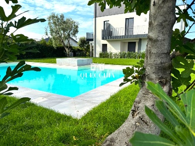 Foto Attico in Località Fornaci, Peschiera del Garda di 124 m² con 3 locali