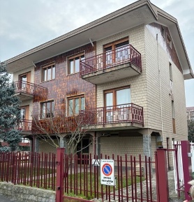 Foto Mansarde in Via Cesana 23, Collegno Terracorta di 45 m² con 2 locali
