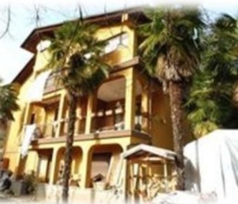 Foto Mansarde in Via Santa Maria 29, Givoletto Centro di 101 m² in aste