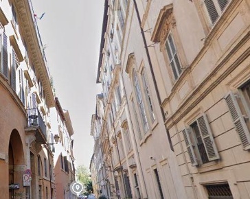 Foto Attico in Via Di Santa Maria Dell Anima, Roma di 92 m² con 3 locali