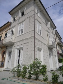 Foto Attico a Viareggio di 90 m² con 4 locali in vendita