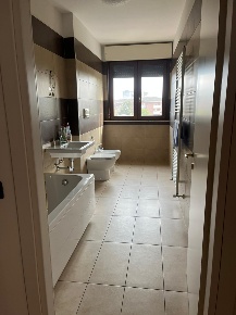 Foto Attico a Alessandria di 100 m² con 4 locali in vendita