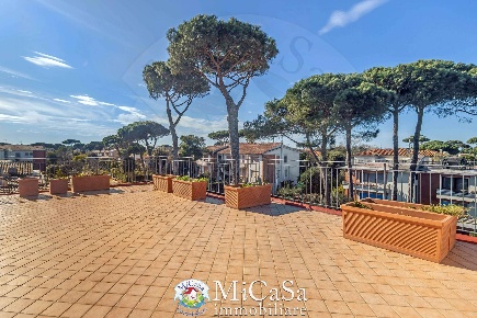 Foto Attico a Pisa Tirrenia di 110 m² con 4 locali in vendita