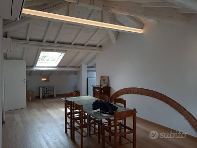 Foto Attico a Pisa Porta a Lucca di 90 m² con 1 locali in affitto