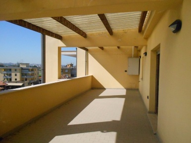 Foto Attico a Santa Croce sull'Arno Centro di 109 m² con 4 locali