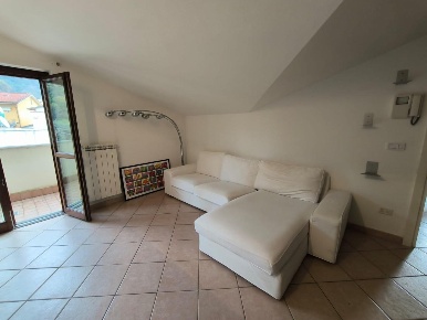 Foto Attico a Massa Centro di 55 m² con 3 locali in vendita
