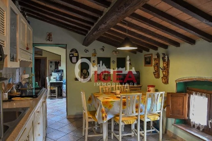 Foto Attico a Monteriggioni di 80 m² con 5 locali in vendita