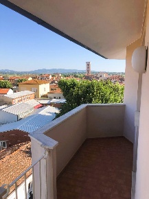 Foto Attico a Ponsacco Centro di 120 m² con 5 locali in vendita