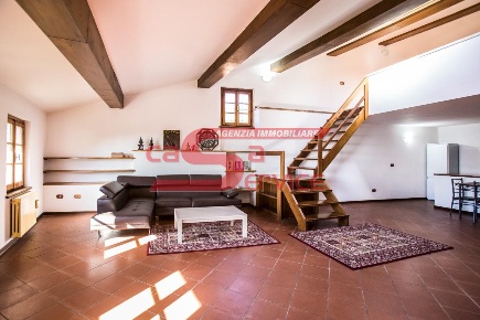 Foto Attico a Massa e Cozzile Massa di 140 m² con 5 locali in vendita