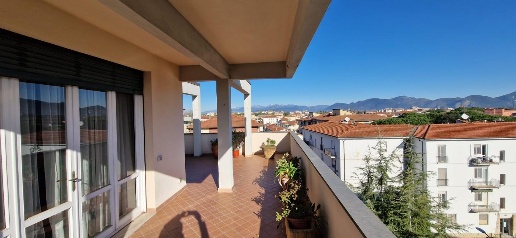 Foto Attico a Pisa Landi di 190 m² con 6 locali in vendita