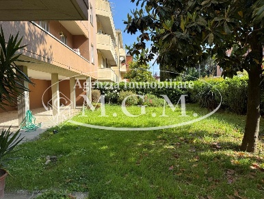 Foto Attico a Pontedera Oltrera di 103 m² con 5 locali in vendita