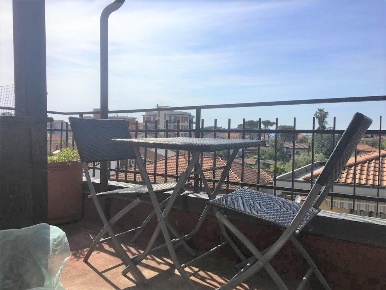 Foto Attico a Massa Marina di Massa Centro di 65 m² con 3 locali in vendita