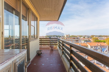 Foto Attico in Via Cei, Viareggio Centro di 104 m² con 4 locali in vendita