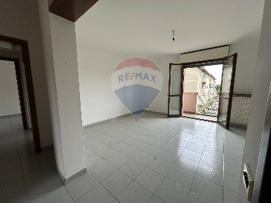 Foto Appartamento in Piazza Fratelli Rosselli, Malnate Centro di 73 m²