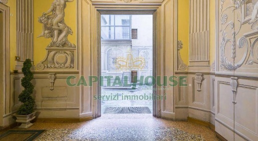 Foto Attico a Bologna Centro Storico di 300 m² con 6 locali in vendita
