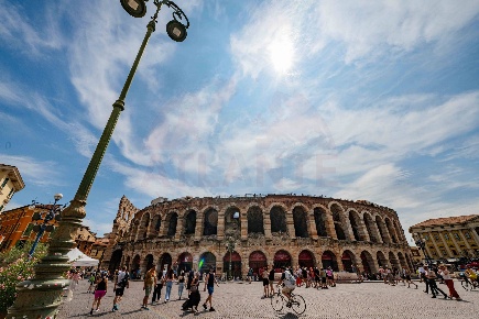 Foto Attico in Corso Porta Borsari, Verona Centro Storico di 260 m²