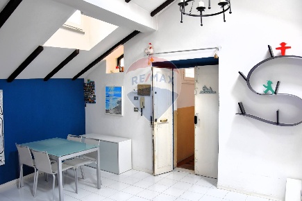 Foto Attico in Piazza Duomo, Pontremoli Centro di 92 m² con 4 locali