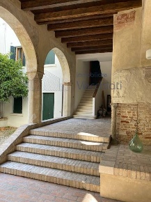 Foto Appartamento in piazza Duomo, Treviso Duomo di 42 m² con 2 locali