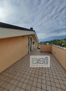 Foto Attico in Via Don Milani, Alba Adriatica Centro di 112 m² con 5 locali