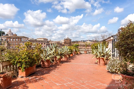 Foto Attico in Via Giulia, Roma Via Giulia di 620 m² con 10 locali