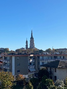 Foto Attico a Novara di 175 m² con 4 locali in vendita