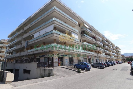 Foto Attico a San Nicola la Strada di 154 m² con 4 locali in vendita