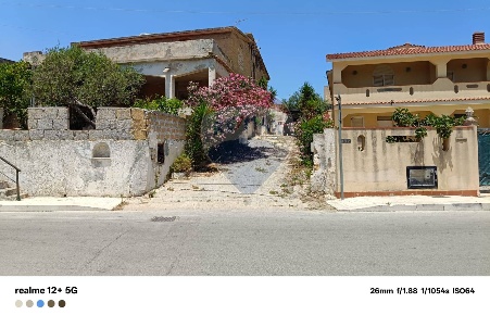 Foto Villa unifamiliare a Castelvetrano di 166 m² con 8 locali in vendita