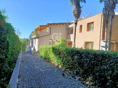 Foto Attico in Viale G. Marconi, Sutri Centro di 130 m² con 4 locali