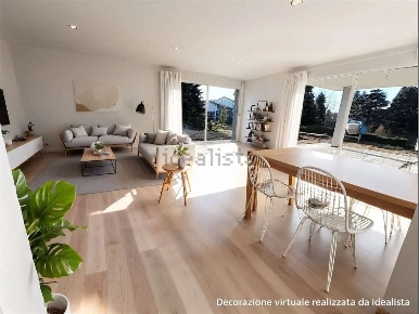 Foto Villa unifamiliare in Caretti 1, Varese Casbeno di 205 m² con 5 locali