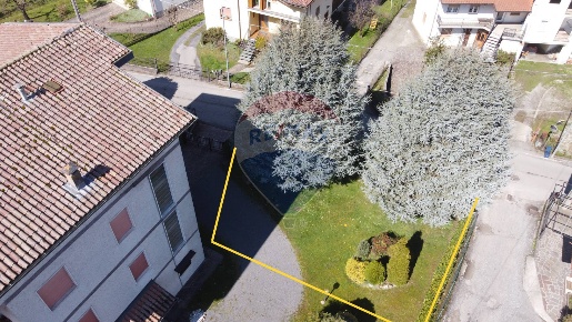 Foto Attico a Endine Gaiano Piangaiano di 150 m² con 4 locali in vendita